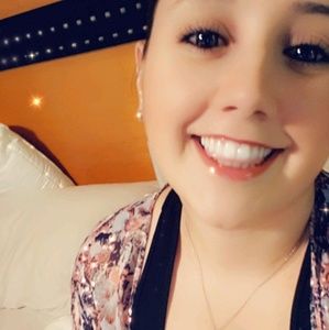 Meet your Posher, Janelle